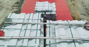 榆林 芝麻白仿形加直形路沿石出货日常