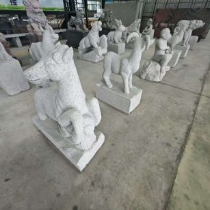 榆林 芝麻白花岗岩造型立体雕刻——十二生肖