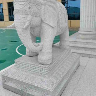 榆林 白麻花岗岩动物异形石雕-大象