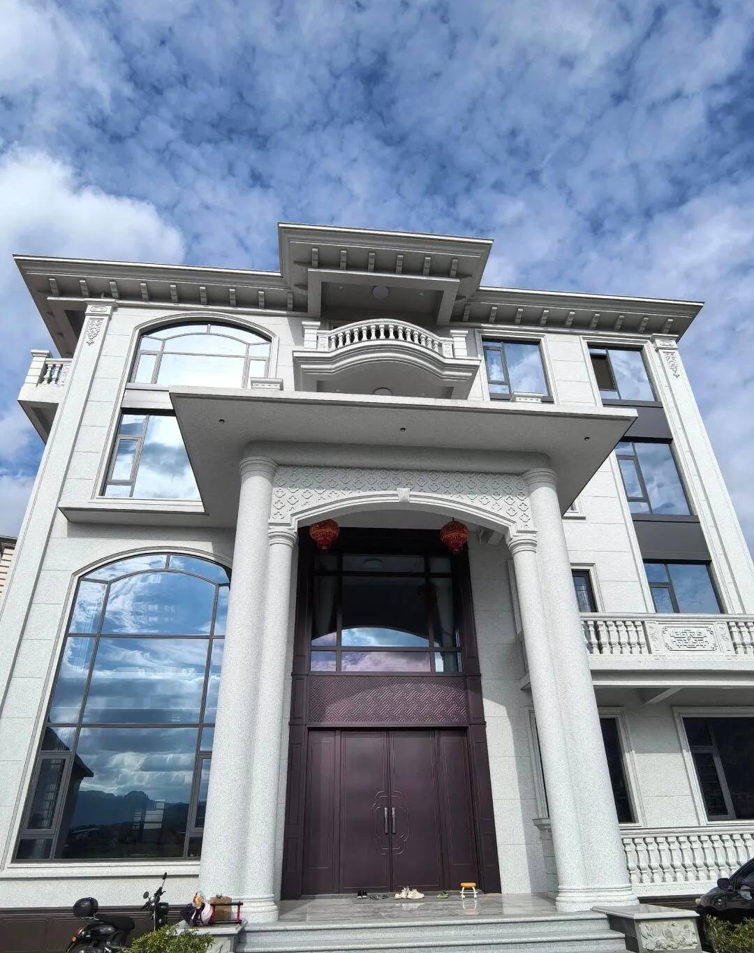 榆林白麻别墅外墙干挂石材效果示例