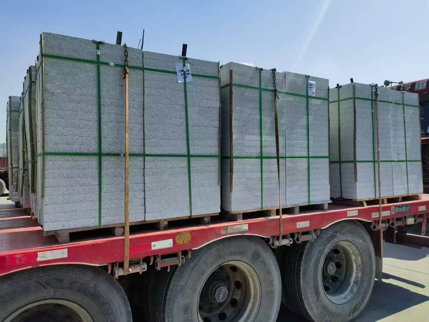 榆林芝麻白花岗岩出货日常地铺石