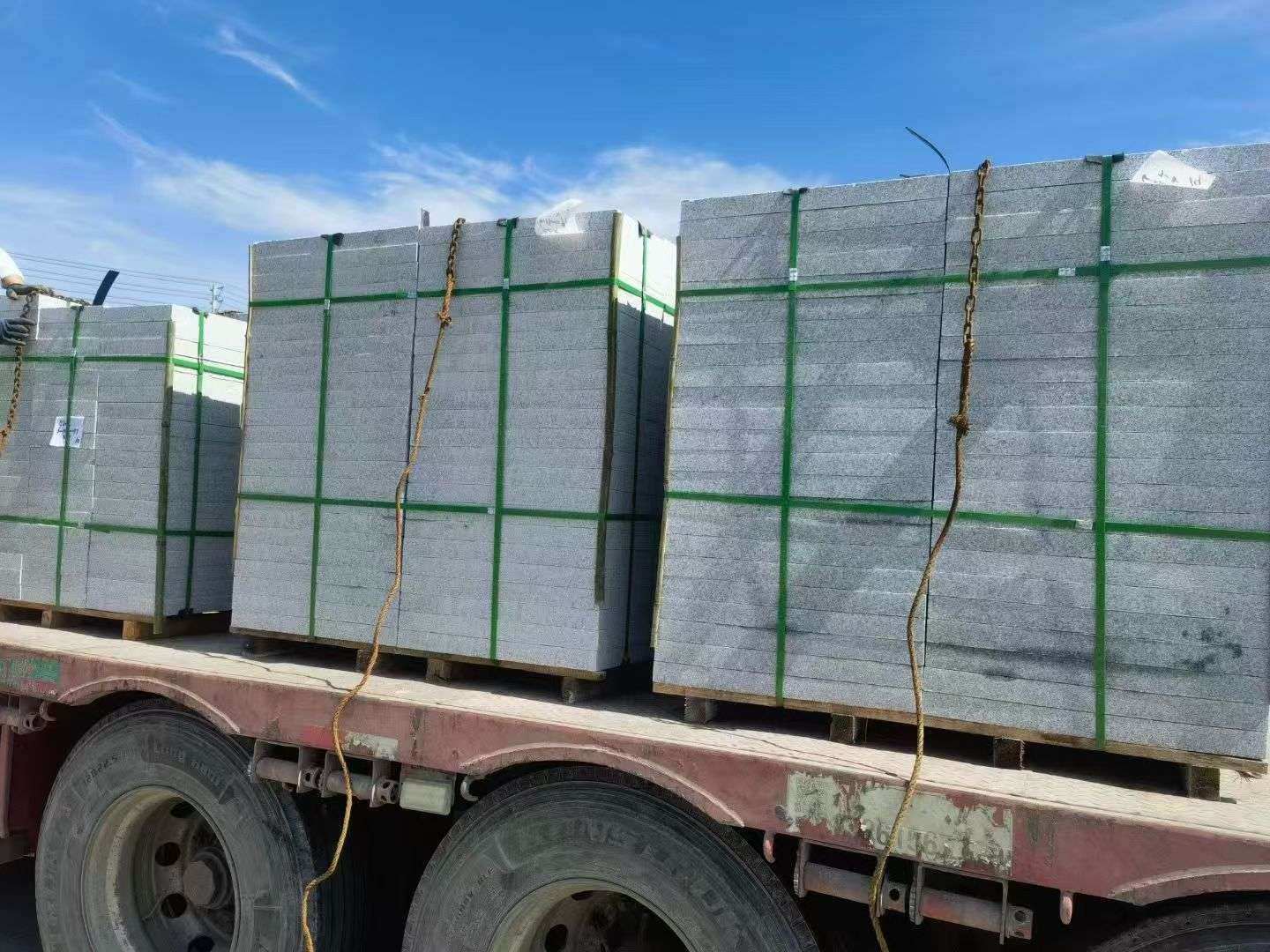 榆林 芝麻白花岗岩地铺石装车日常