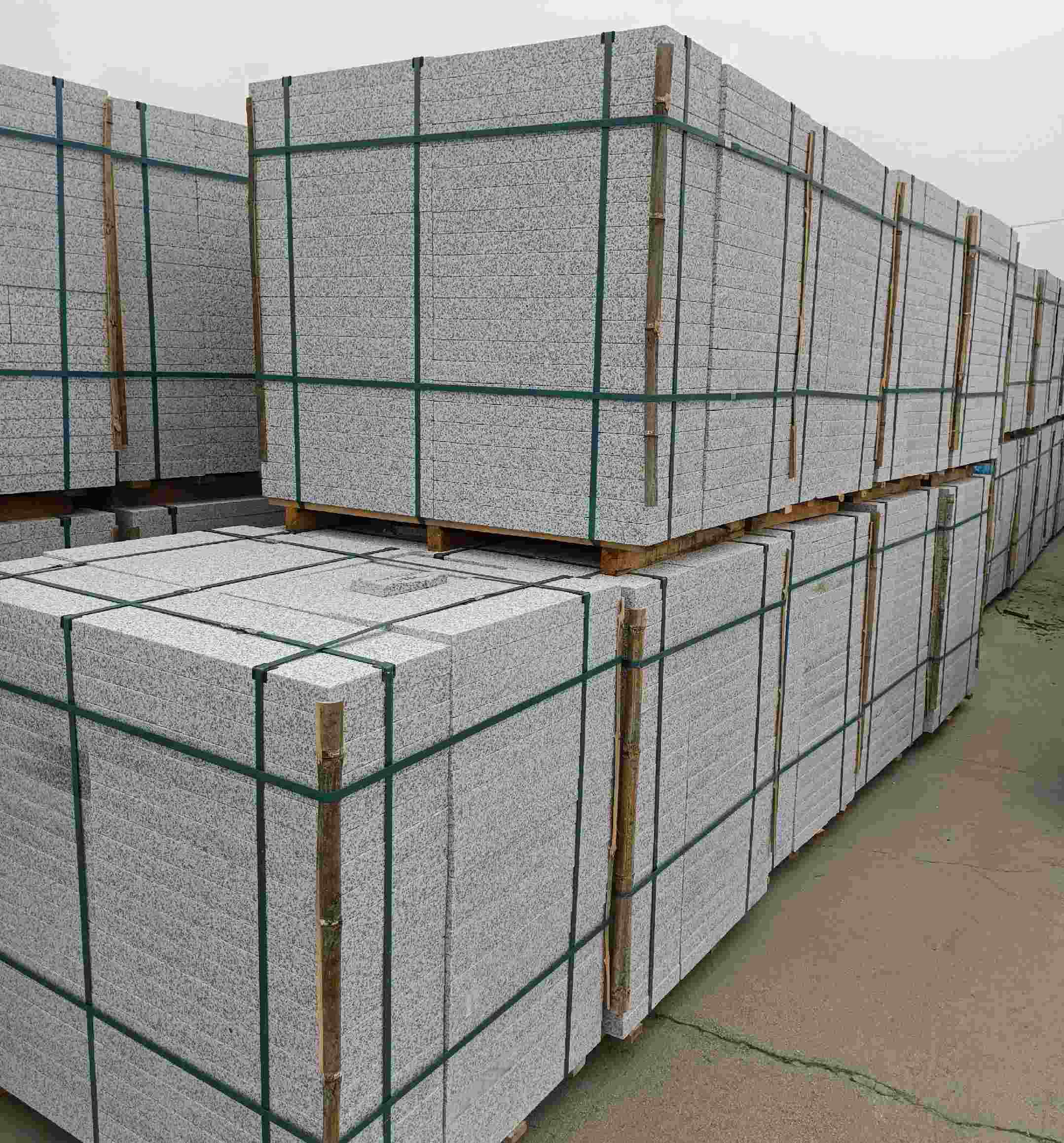 榆林 白麻花岗岩石材荔枝面地铺石（300*600*50）