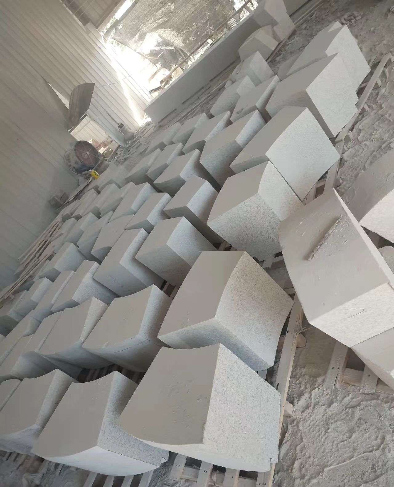 榆林 白麻花岗岩异形坐凳