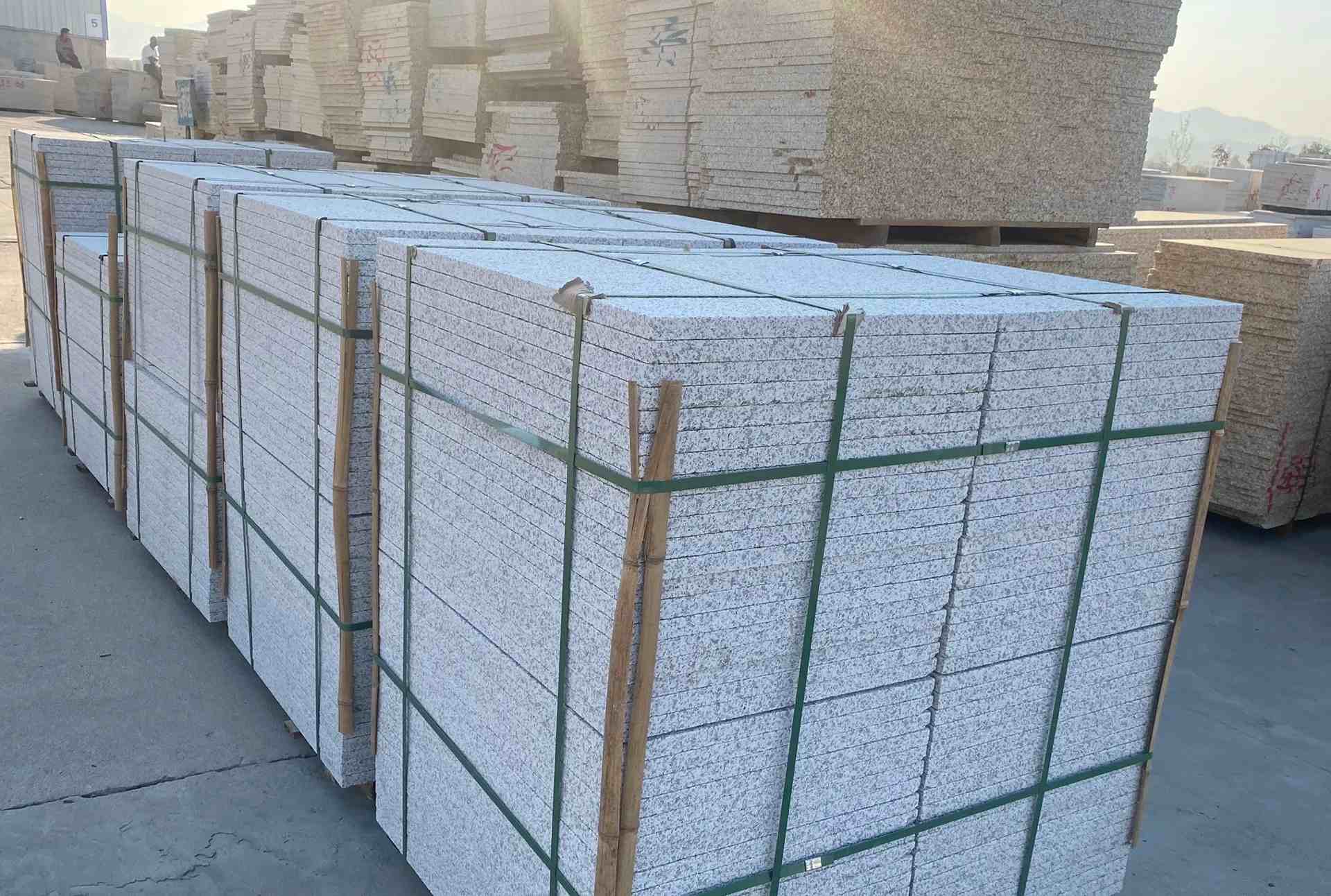 榆林 白麻花岗岩荔枝面地铺石