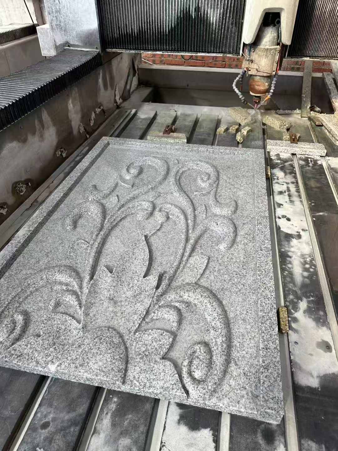 榆林 白麻别墅干挂雕花板