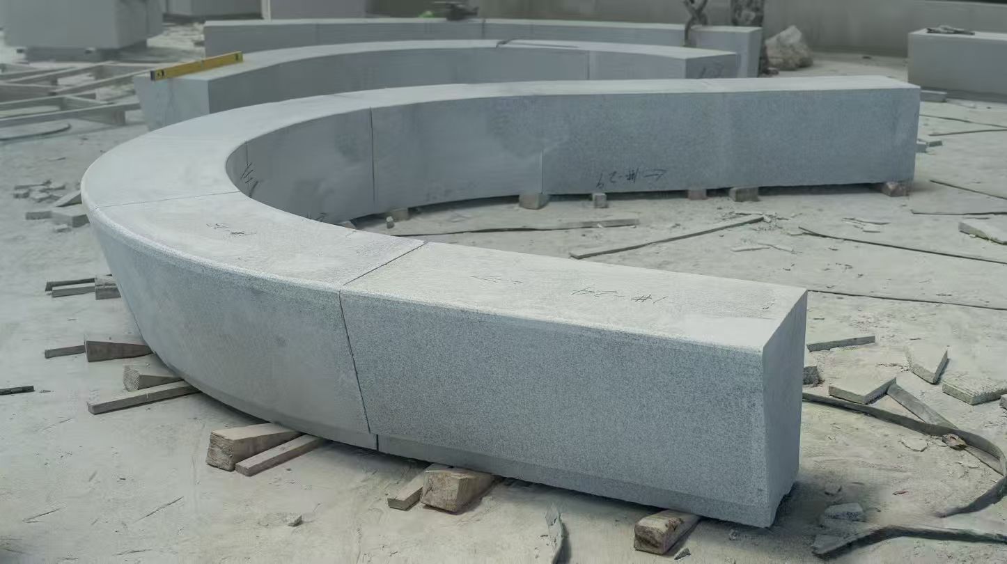 榆林 芝麻白花岗岩光面弧形坐凳